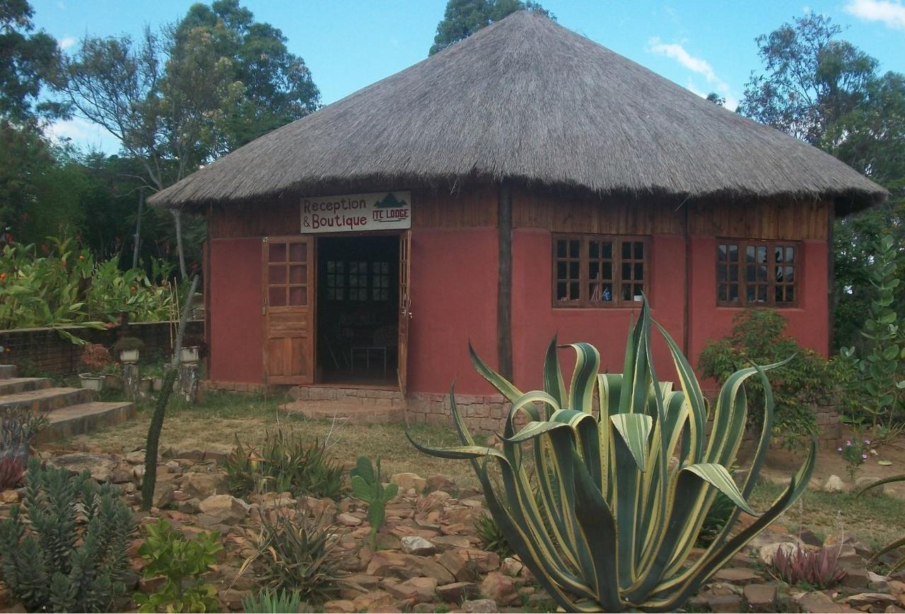 Itc Lodge Ranohira Extérieur photo